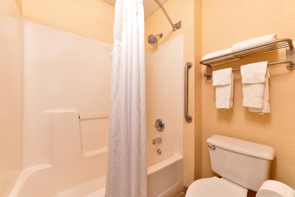Holiday Inn Express & Suites St Marys By Ihg St. Marys Oda fotoğraf